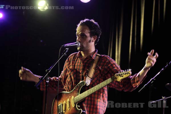 THE CHAP - 2009-09-15 - PARIS - La Maroquinerie - 